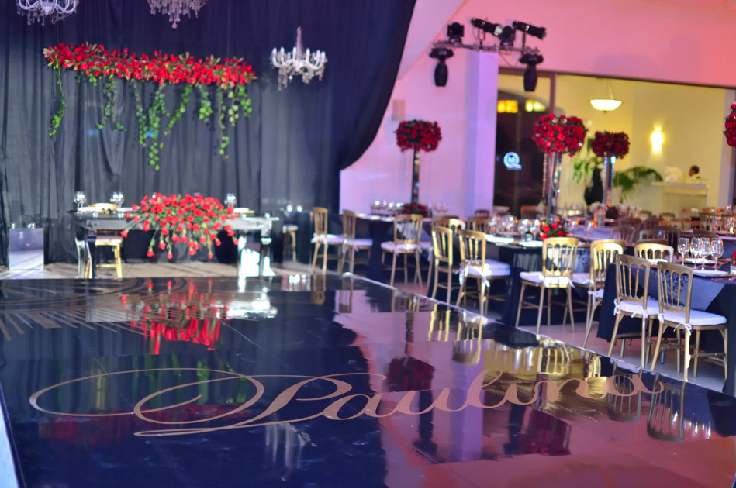 quinta-nena-xv-años-decoracion-black-red-hado-eventos-01